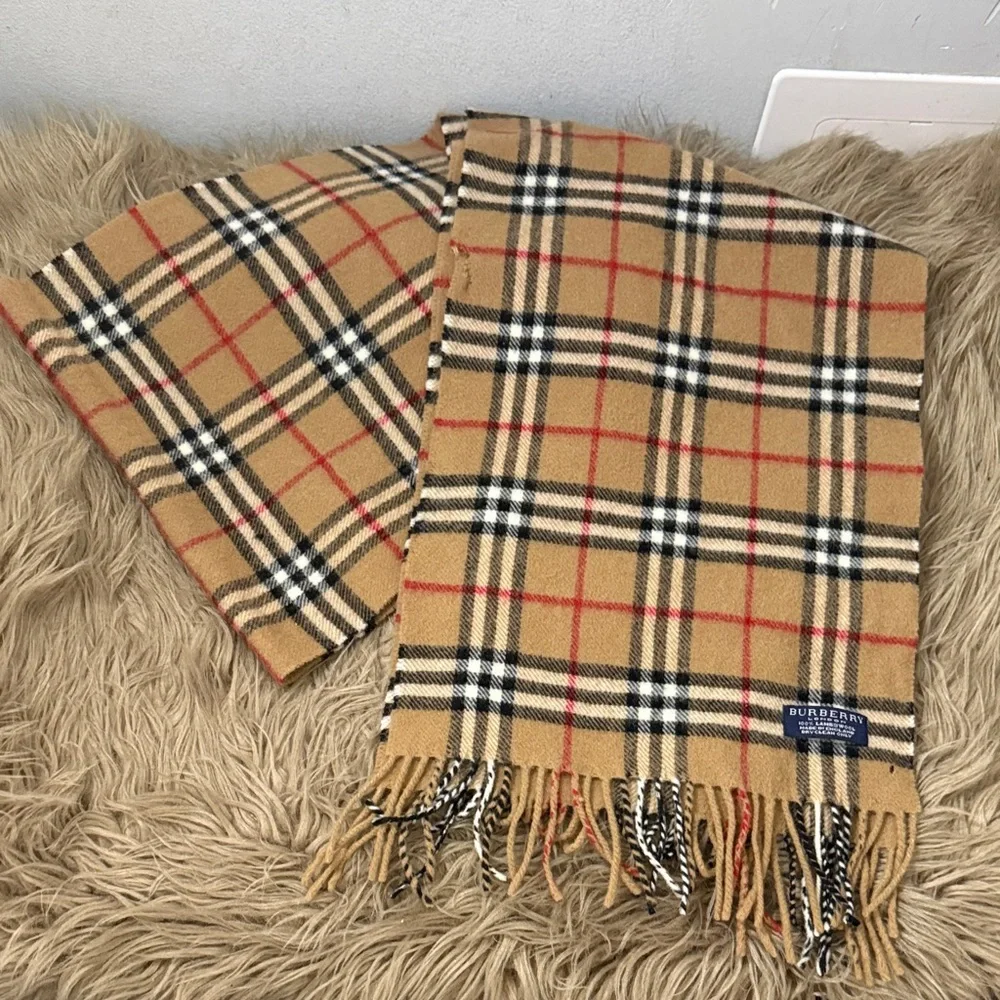 Burberry Beige Checkered Wool Scarf - Picture 3 of 7